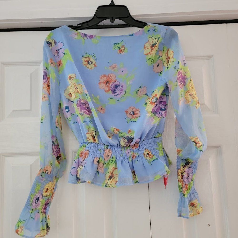 Wayf Women's Smocked Waist Long Sleeve Cornflower Floral Print Top Size Xsmall